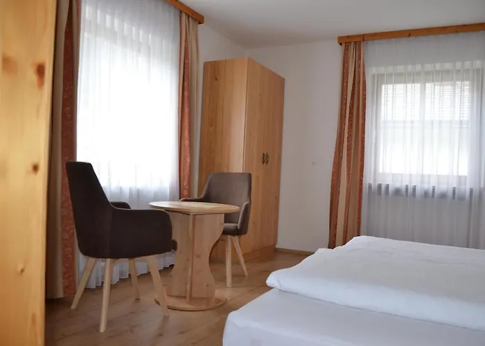 Haus Wally 노이스티프트임스튀바이탈