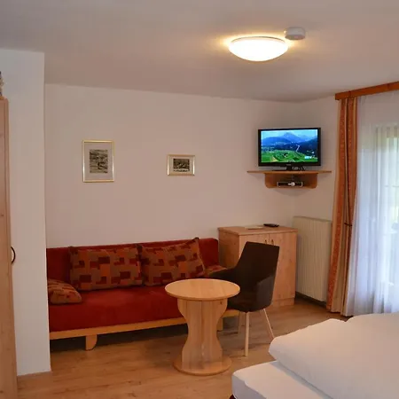 Haus Wally بيت ضيافة نيوستيف ام ستوبيتا