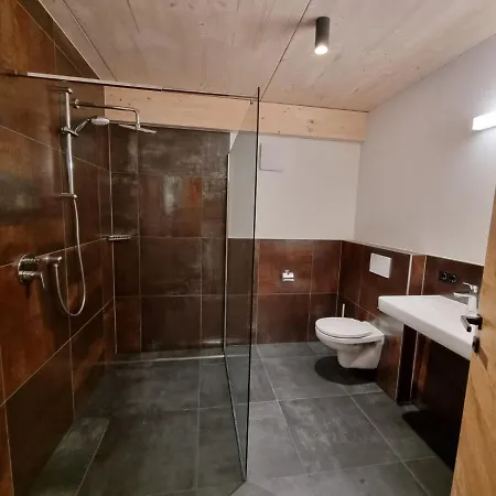 Гостевой дом Haus Wally Нойштифт-им-Штубайталь